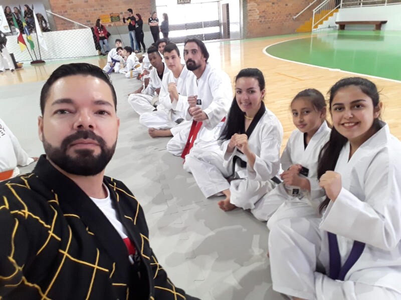 leonenses-participam-do-festival-estadual-de-taekwondo