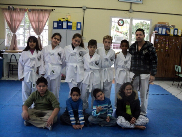 cras-oferece-oficina-de-taekwondo